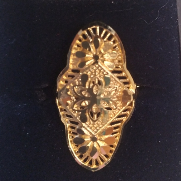 💎 #4  AMAZING DUBAI Gold Adjustable Size Shield Ring 😯 - Picture 2 of 10